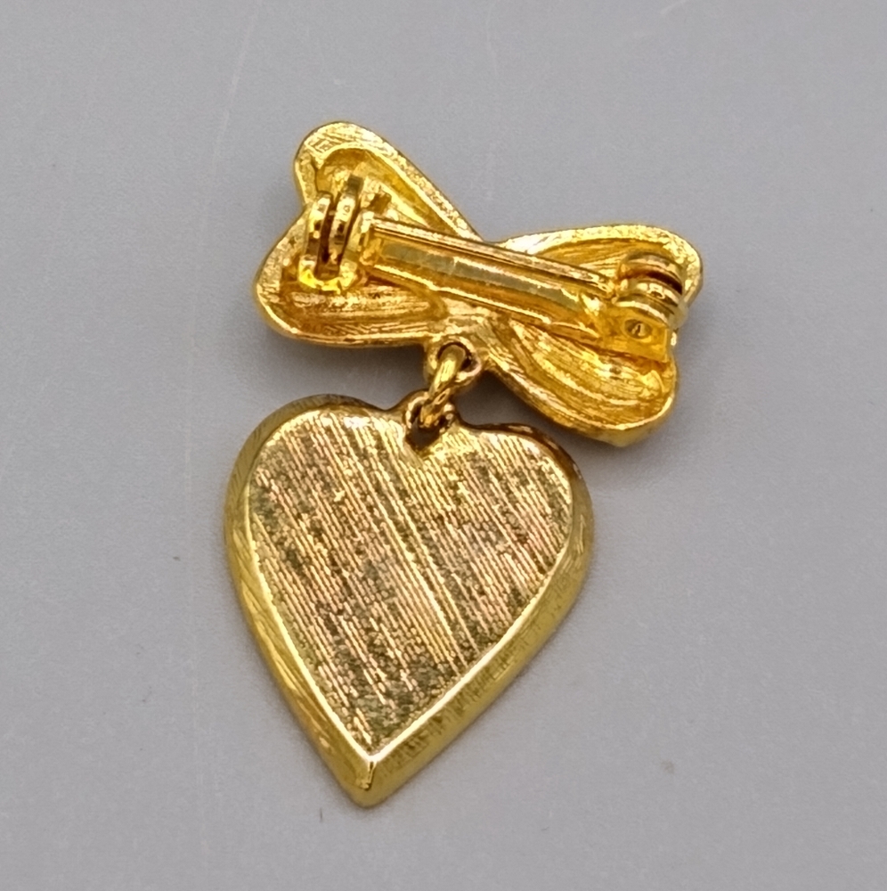 Avon Teddy Bear Pin & Red Heart Bow Brooch Set - Valentine’s Day Cute Vintage - Picture 8 of 13